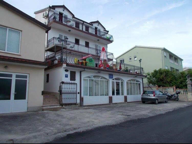 סגט ווראנייצה Villa Pandza מראה חיצוני תמונה
